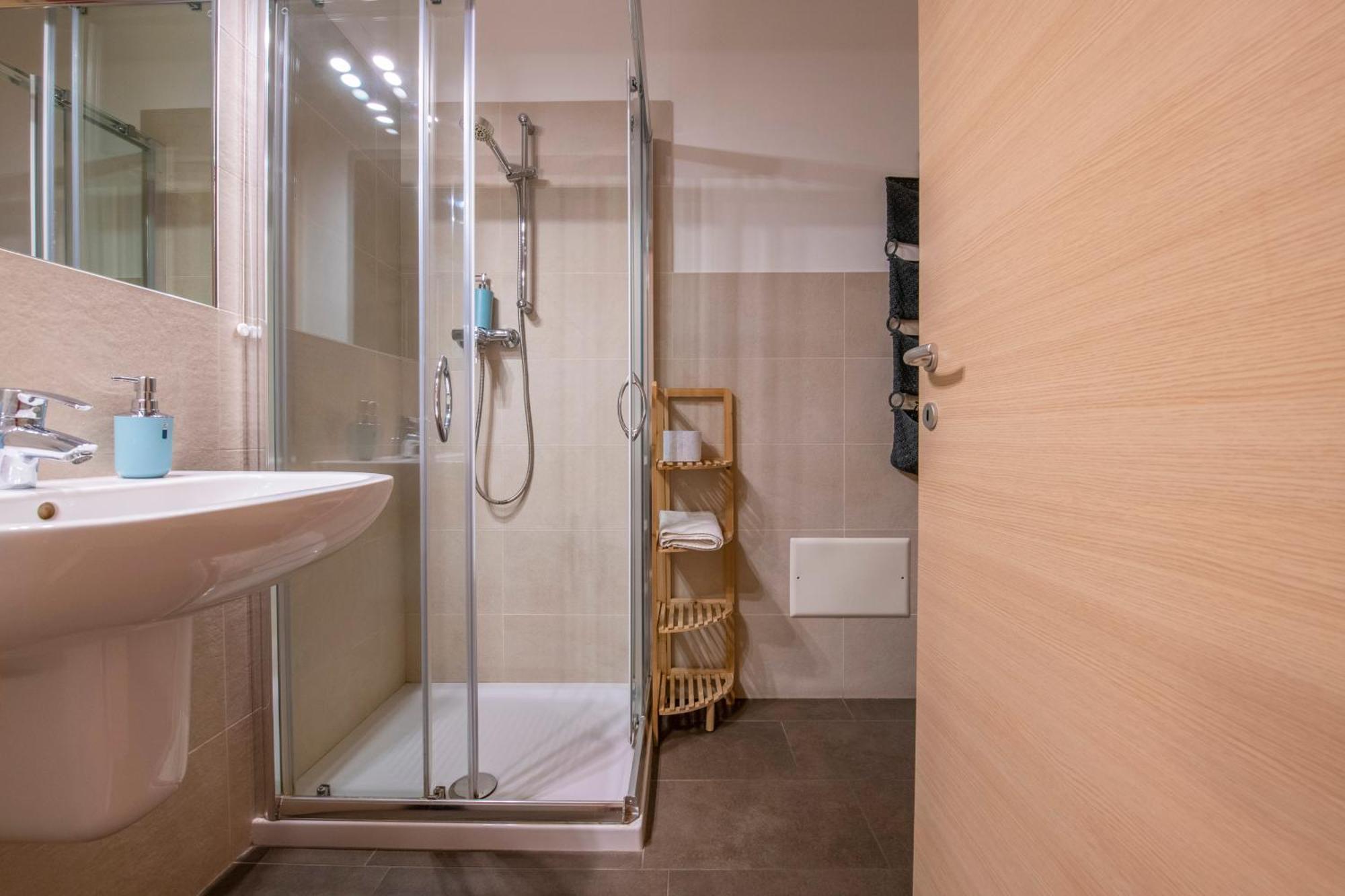 Borgo Trento Home, Incantevole Appartamento ヴェローナ エクステリア 写真
